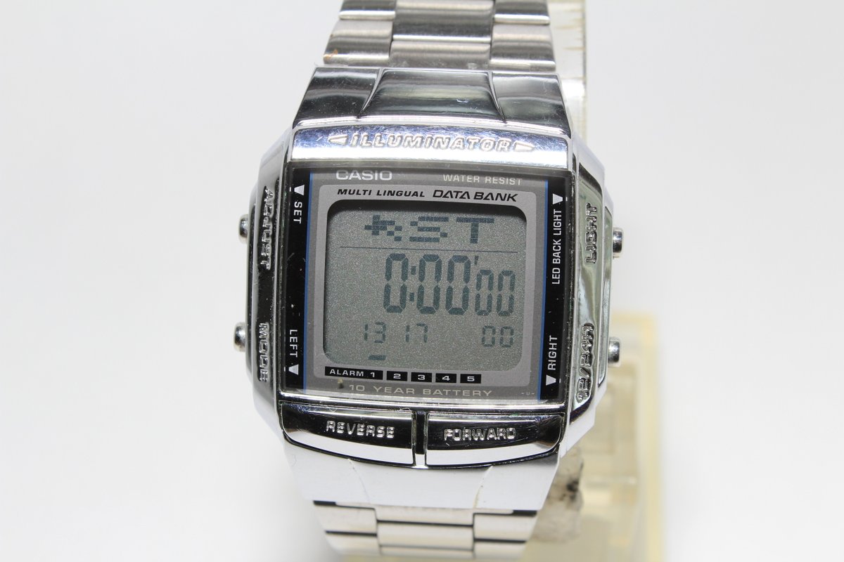 GshockTkhs's tweet photo. Do not hesitate to offer any price. CASIO vintage DB-360 multi lingual 13 languages https://t.co/5IploLGwvv #classiccasio #oldwatch #databank https://t.co/VirsKIOuvq