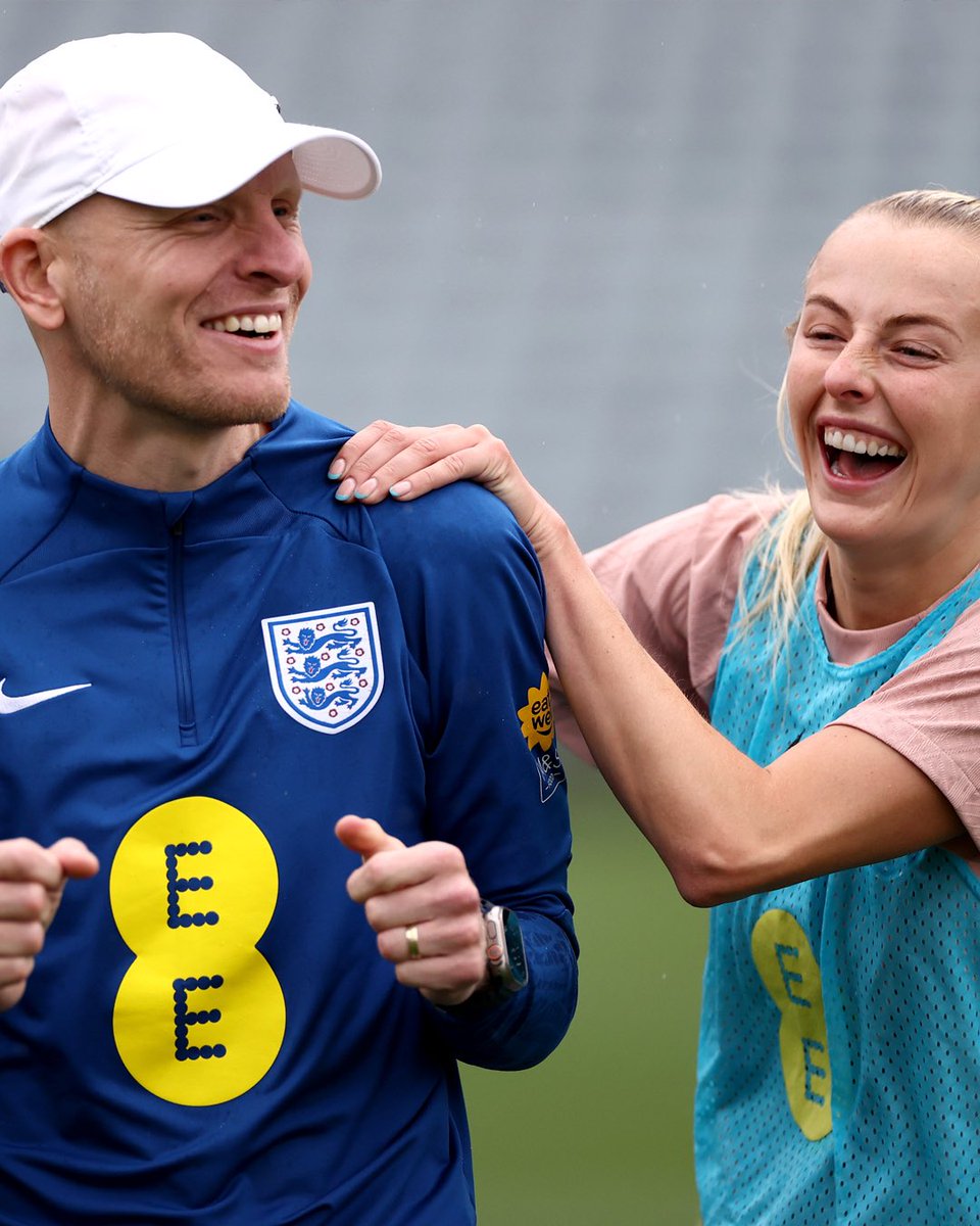 The story with the <a href="/Lionesses/">Lionesses</a> continues. Looking forward to keep building on the successes we’ve already achieved and I’m delighted to have extended further ✍🏼 

Grateful to continue working with <a href="/wiegman_s/">Sarina Wiegman</a>, the FA and this incredible group of players and staff! 🙏🏼