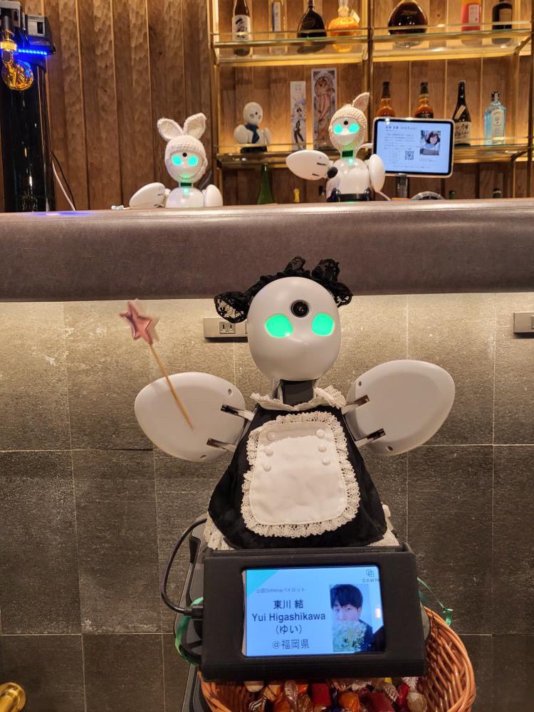 Yui_OriHime86's tweet photo. 会いにきてくれてありがとう🫰🏻🪄🍬Thank you so much for visiting us. We are operating this robot from various places remotely.
Not AI, we are real person🥰
#OriHime
#DAWN
#Tokyo
#avatarrobot
#分身ロボットカフェ
#東京
#日本橋
#カフェ https://t.co/zvXfQaGkWZ