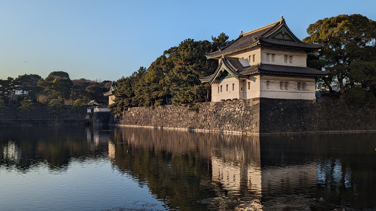 VicAlen4's tweet photo. Exterior garden of the Imperial Palace ✨ https://t.co/vpervoF4wZ