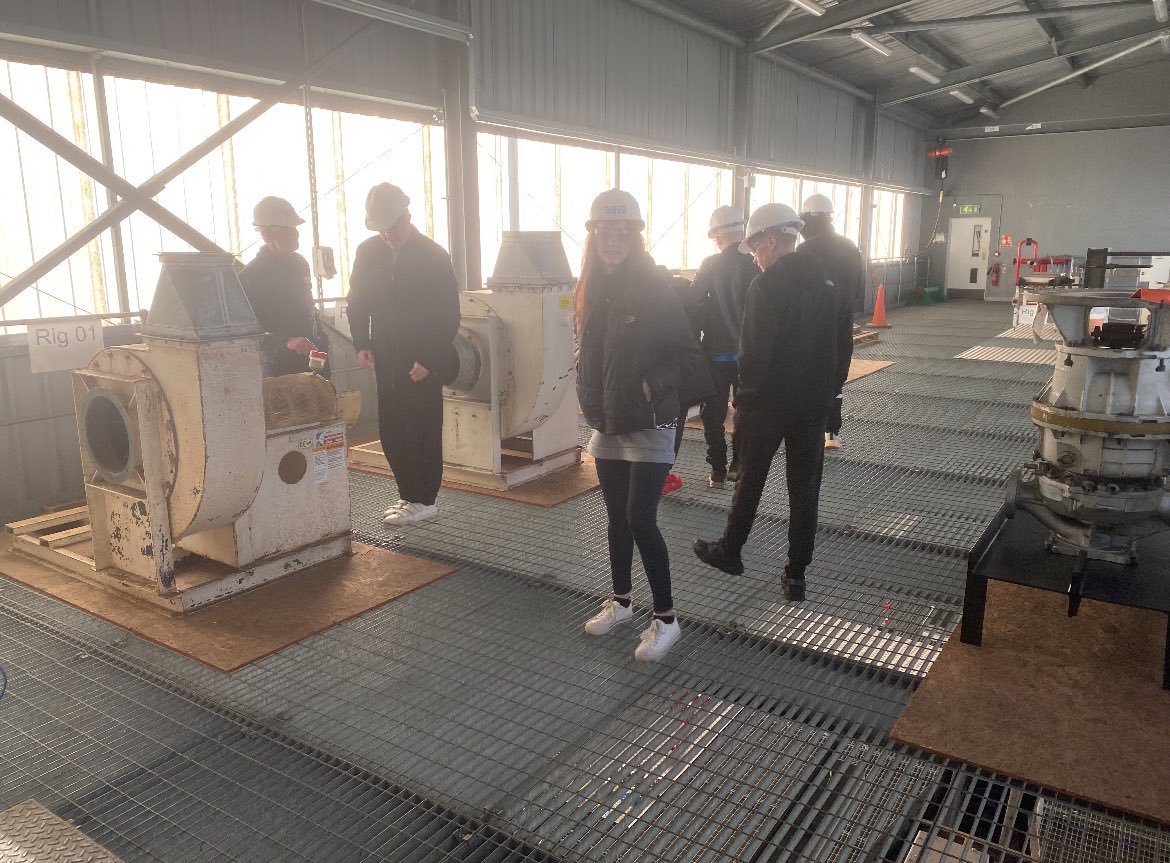 L4LGy's tweet photo. Yesterday our 16-19 year old learners had their first day of work experience!
They had a guided sight tour and learnt about how to work in the engineering sector! 👷♀️👷♂️
#Day1 #CATCH #WorkExperience #learning4Life https://t.co/f3RcCaXjWN