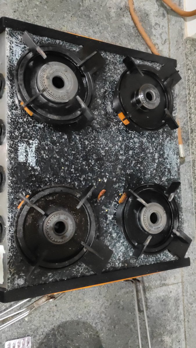 kumarrajmohan's tweet photo. @PrestigeIndia @PrestigePatti @prestigegroup @TTKPRESTIGEplease find the attachment for your faulty and duplicate glass that you have been replaced for my gas stove on 4th Jan and again it has broken on 10 Jan. I can call customer care many times but still no one has visited. https://t.co/23DzDBQ52B