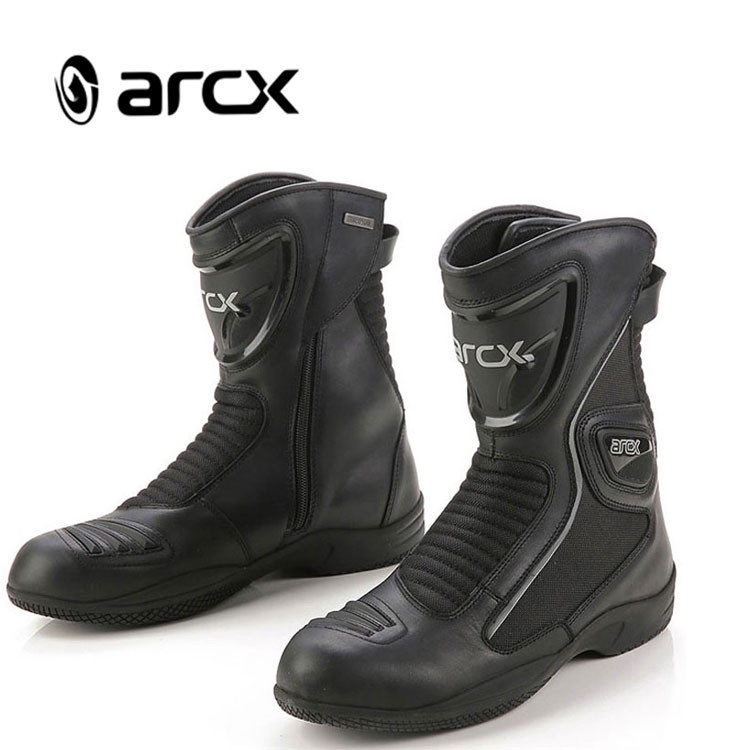 bikes_top's tweet photo. MOTORCYCLE BOOTS 
✅BE SAFE ✅STAY STYLISH
✅Excellent impact protection 
✅Ankle protection 
✅Waterproof
✅Anti-Slip Rubber Sole 
✅Light weight and comfortable 
✅Shock absorbant
✅Breathable cut proof cloth 
✅Can handle all your rides 
Call / WhatsApp 0702355319 
#safetyboot https://t.co/lL5KOF8Rqd