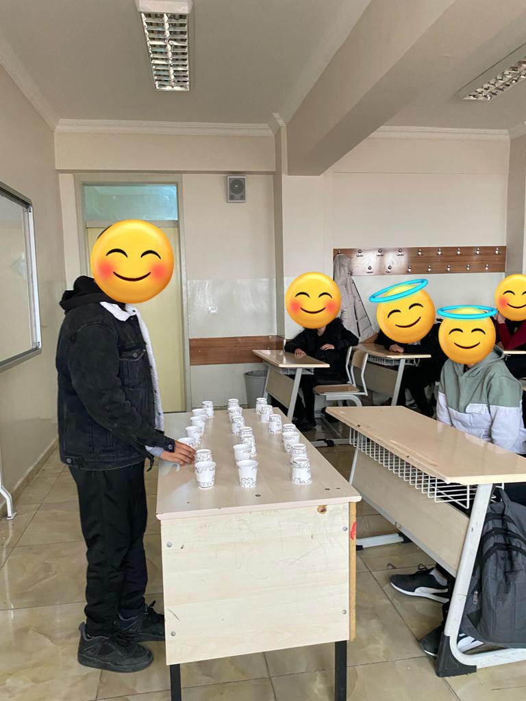 sssmtal's tweet photo. Dönem sonu faaliyet haftası kapsamında sınıflarımızda Kelime Oyunu, Hafıza Oyunu, Dokun Bil ve Kitap Okuma gibi bir çok etkinlik gerçekleştirilmiştir. ✅
@tcmeb 
@Gaziantep_MEM @yasintepe @SehitkamilMEM @yagcimehmet27 @ayt_krc https://t.co/G0vOBsOeVg