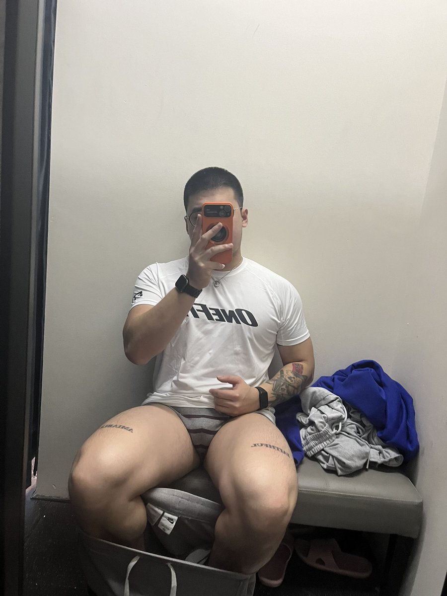 柚子要打爆你头 tweet media