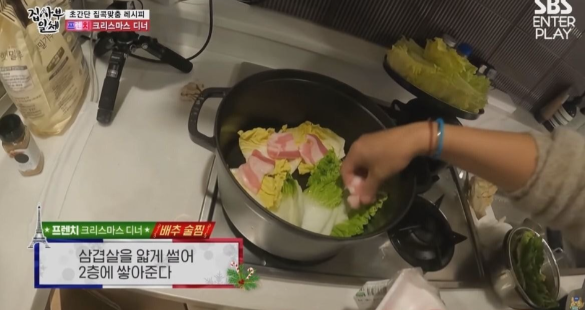 ccxxnks1's tweet photo. 1분 만에 만드는 최고의 가성비 술안주 
"배추 술찜" 레시피 타래 🥬🍲 https://t.co/CPfjjv639c