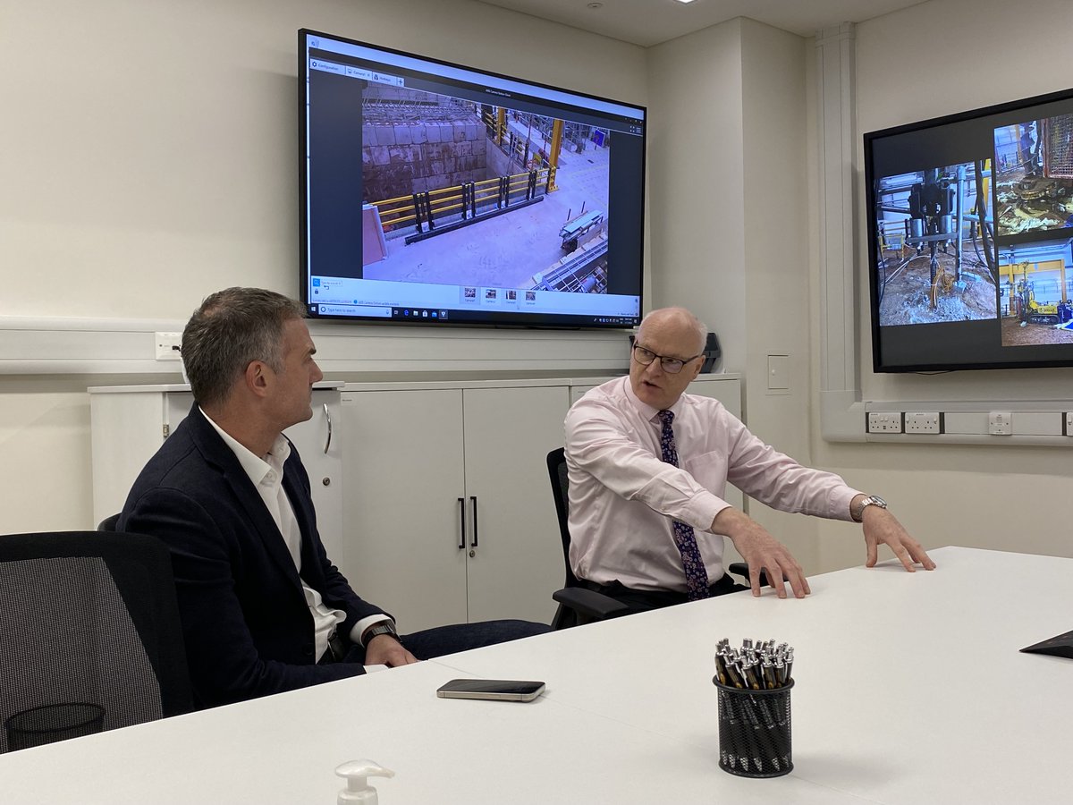 eps_unibham's tweet photo. During his visit to @unibirmingham, @peterkyle MP, Shadow Secretary of State for Science, toured #NBIF, our one-of-a-kind facility focussed on researching the underground with an array of collaborative activity in progress:
@BhamPolicy @AsaadFaram @NicoleUoB @SchoolofEng_UoB https://t.co/NZLHU8VbuQ