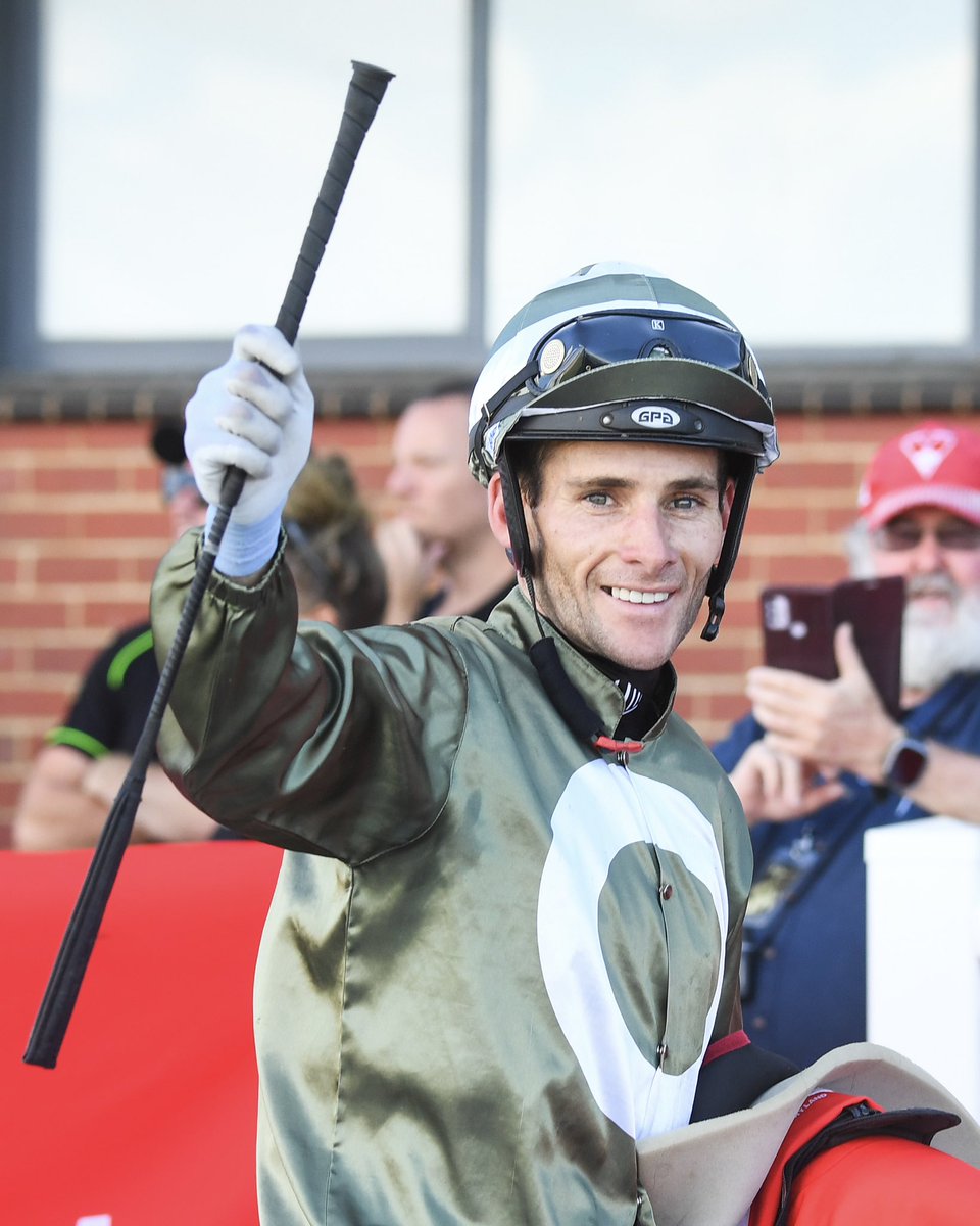 A Cranbourne treble today for @jamieleemott and @LOliverRacing 👌