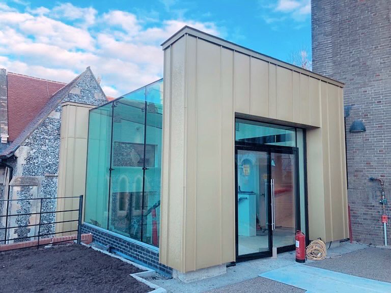 salmon_group's tweet image. 🏫 Bradfield College, Reading
.
.
🔸 #Elzinc Rainbow Gold Cladding Including Substrate 
🔸 PC: @FelthamCLtd 
🔸 Architect: #SquiresandBrown
🔸 Supplier: @ALM_ALMHM , @Celotex , #Fixfast 
.
.
#Roofing #Cladding #Zinc #Design #Architecture #Gold #Education 
salmonsolutions.co.uk