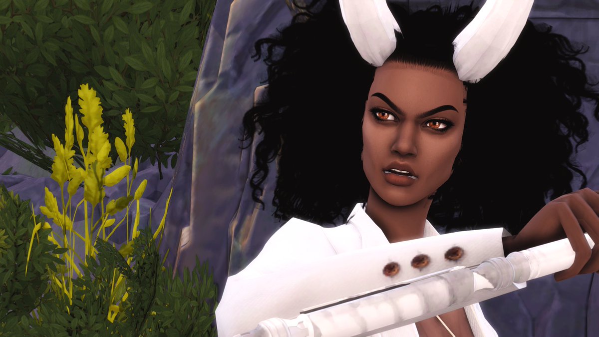IAmNotAloneDear's tweet photo. @summerxsims I mainly only build in the sims but these are some of my favourite black sims that I've made on my channel💚 https://t.co/CZXWb9oT67