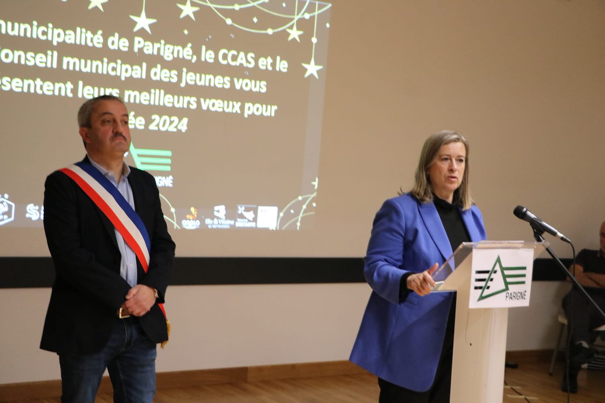 GroupeUCD35's tweet photo. #AVOSCOTES 🏃‍♀️Quoi de mieux que de débuter cette année olympique par un marathon des vœux ?

🔵11 cantons, 191 communes et 1 plaisir de partager ces cérémonies des vœux avec vous et évoquer les projets pour 2024.

Retour sur (les) week-ends de nos élus 👇👇
#Voeux2024 https://t.co/ljBCNWDmnb