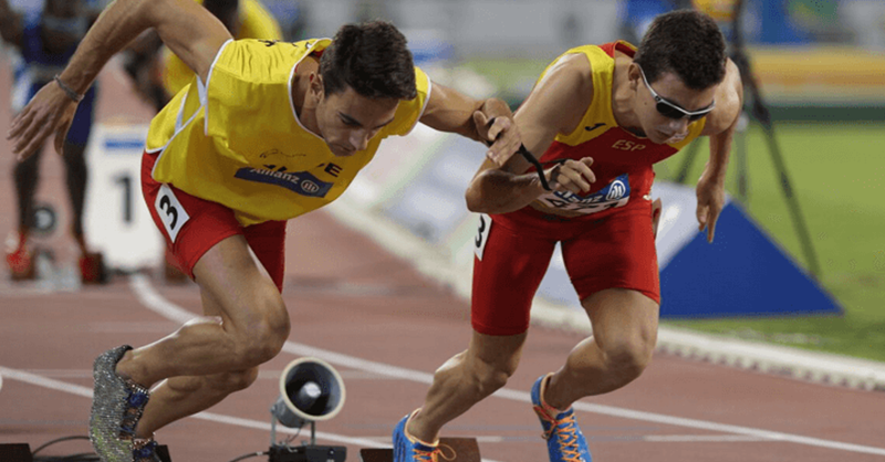 ONCE_oficial's tweet photo. 'El talento para volar en la pista gracias a los recuerdos'

Gerard Descarrega @Gerry_400m conquistó su primer oro tres años después de perder la vista; ganó otro en #Tokio2020 y, este año, buscará su tercera medalla en #Paris2024💪

Vía @el_pais 👇
@Paralimpicos @deportegob