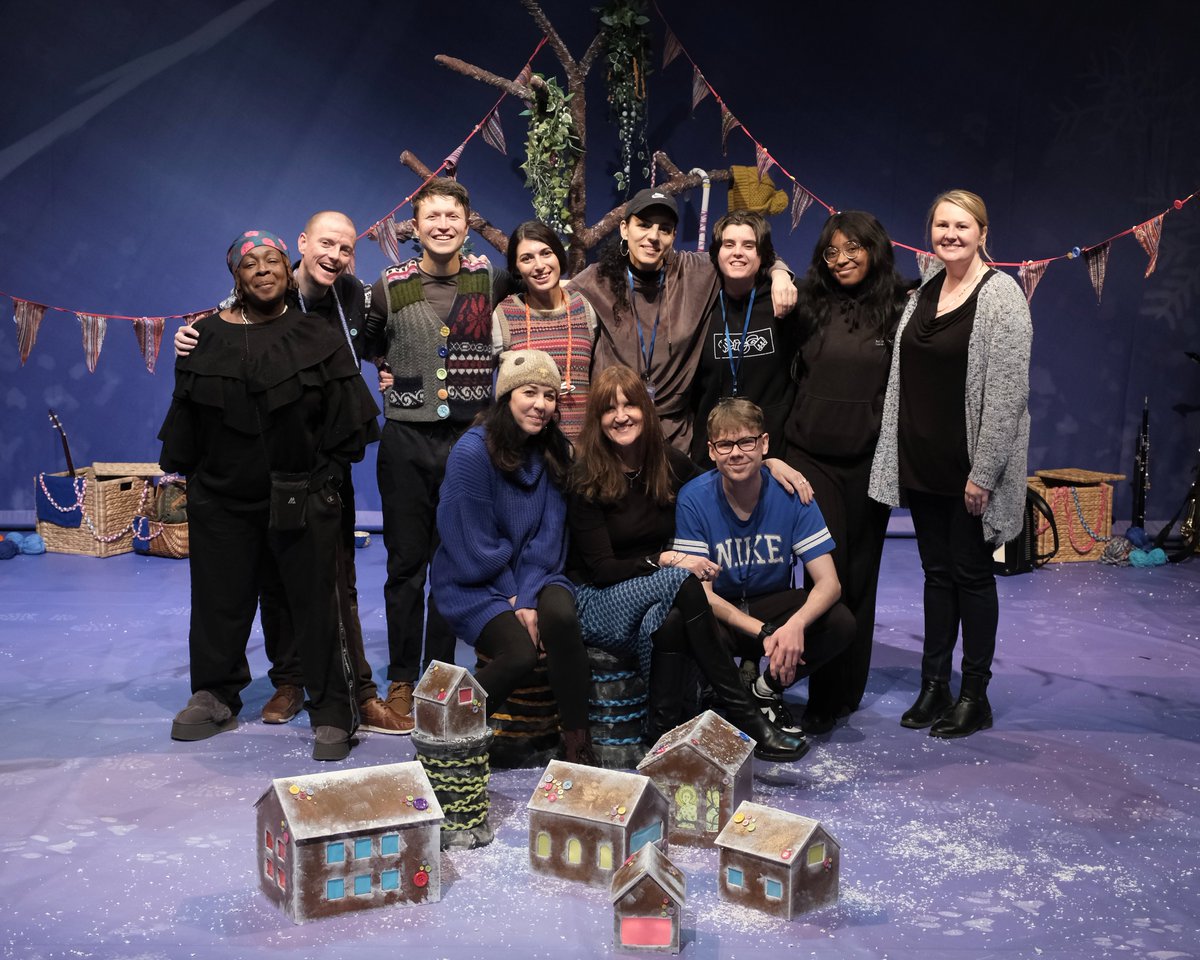 Only a few days and The Boy Who Cried Wolf team are heading off to America for our longest international tour yet! Huge thank you to our amazing creative team who helped make all of this happen!🥳 <a href="/DanDanChilds/">Danny Childs</a>