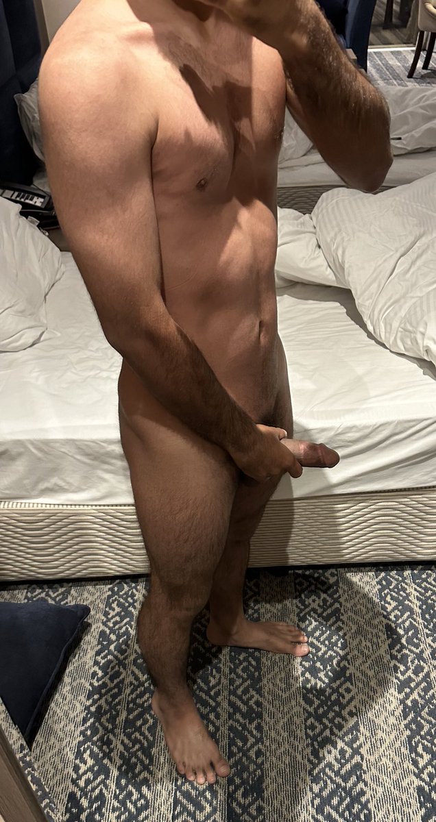 عماني 🥵🔥 tweet media