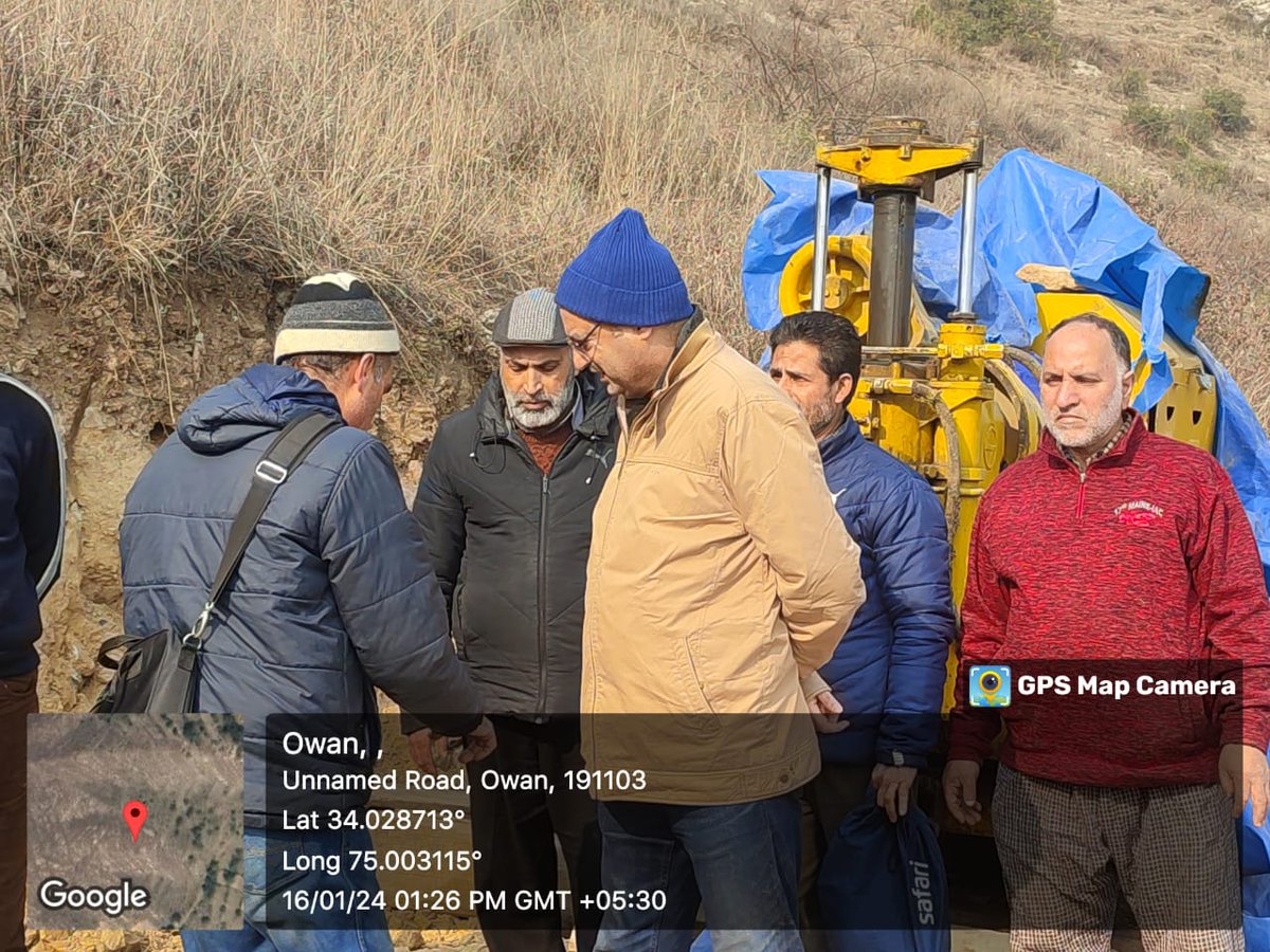 Geology & Mining Department, J&K (@geologyminingjk) on Twitter photo Jt. Director Kashmir along with deptt team condcuted field inspection of Exploratory Drilling at Limestone block of JKML at Khrew Pulwama.
<a href="/OfficeOfLGJandK/">Office of LG J&K</a> Jt. Director Kashmir along with deptt team condcuted field inspection of Exploratory Drilling at Limestone block of JKML at Khrew Pulwama.
<a href="/OfficeOfLGJandK/">Office of LG J&K</a>