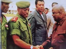 LoolaJeanna's tweet image. Une @date @historique pour le Congo.

Nous allons pas @trahir le @Congo malgré les @intimidation du #régime pour mettre un Congo kao mais le @fils du @roi est toujours @vivant quelque part pour venir récupéré son #trône.

Paix à l' héros national @MZEE @LAURENT @KABILA