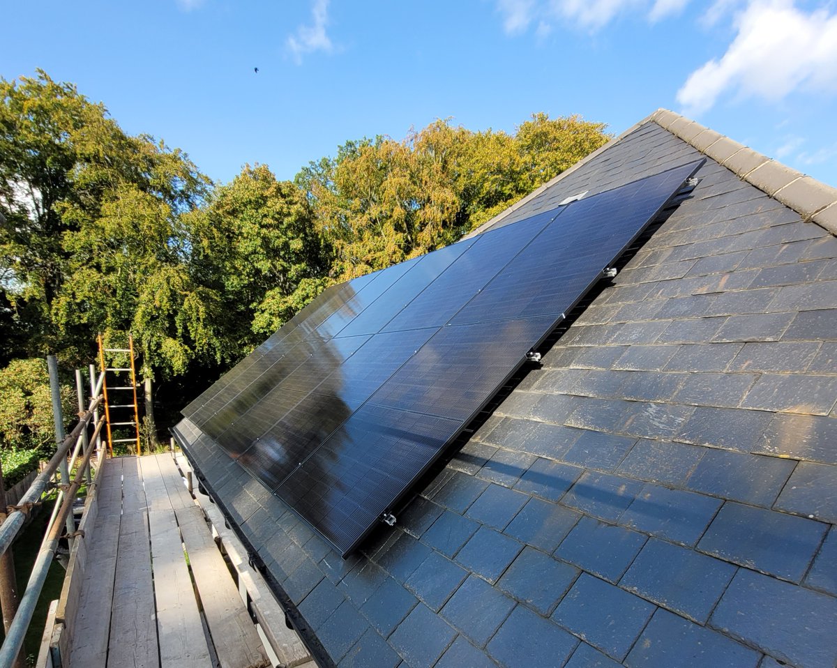 An 8.7kWp PV system we installed in #Newbury using 21 x Trina Solar 415W panels, with 2 x Powerwall  batteries. The Trina panels have a transparent backing sheet, helping them blend into the slate roof &amp; a high power output/small 'footprint' - the perfect choice for this customer