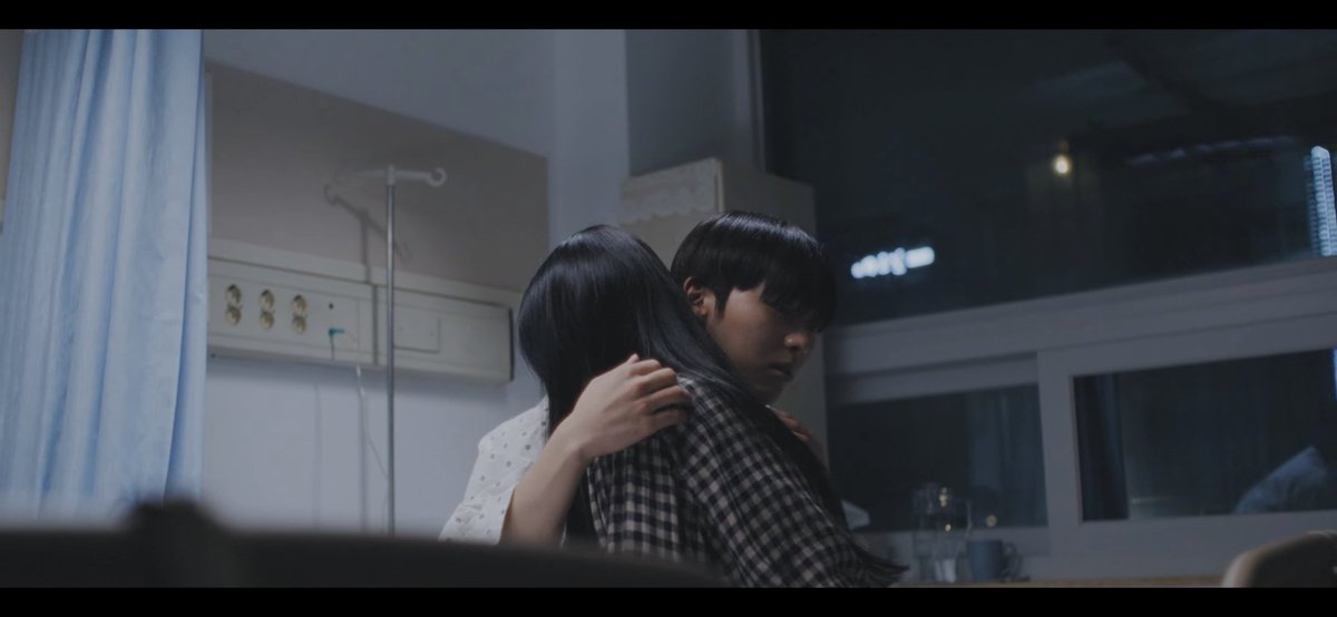 Ly_terallyHobi's tweet photo. who hurt leehi why is every mv of hers so painful and beautiful and heartwrenching https://t.co/QdY1nA1hBu