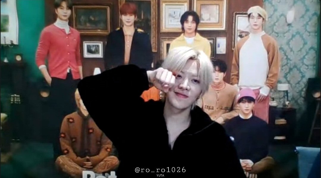 240116 헬로라이브 영통 #유타

윹바오 슈가슈가룬  볼하트 눈물포즈
유타네컷 📷