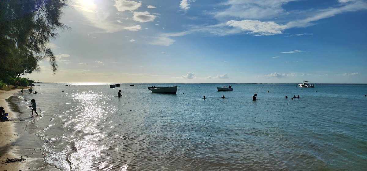 MauritiusGuide's tweet photo. Tuesday in Mauritius be like 
The sun is back 
#tuesdayvibe https://t.co/RjYBKobVcx