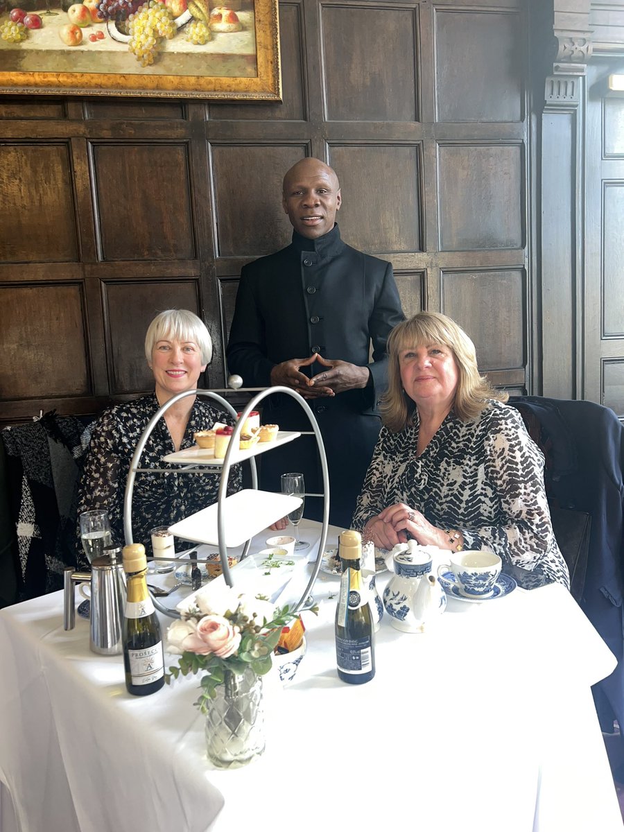 We want to take a moment to thank the legendary Chris Eubank for choosing to stay with us. It's an honor to have someone of his stature grace our halls. We hope his stay with us is as wonderful as the joy he's brought to our establishment! #CastleBromwichHallHotel #ChrisEubank 🥊