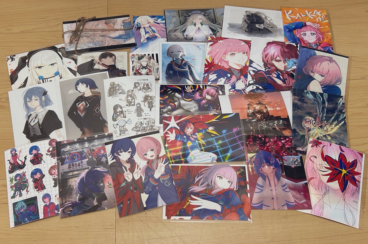 misaki_kaf's tweet photo. 現象Ⅱ、怪花 2日間本当にお疲れ様でした。

当日は沢山のポストカードやシール、ネップリ頂けてとても大満足です。
(沢山のサインありがとうございました)

前から知ってる絵師様や新たな絵師、観測者の方々とお話出来てとても楽しかったです

また是非現地でお会いできればお話してください〜 https://t.co/HEXaX1Yio9