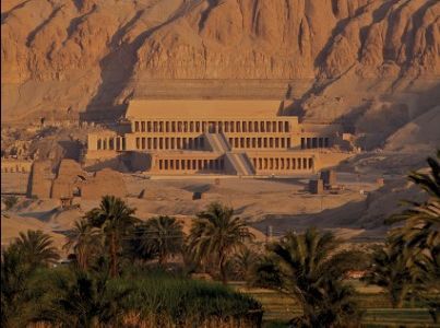 AntiquityJ's tweet photo. Pharaoh Hatshepsut likely died #OnThisDay in 1458 BC. Hatshepsut's mortuary temple was studied by @AnastasiaStupko in 2022 and won the 2023 Antiquity Prize!

Learn how the temple's art reveals the roles of masters and apprentices in ancient Egypt 🆓 https://t.co/8TuyX4u81A https://t.co/CjcWzfU6lI