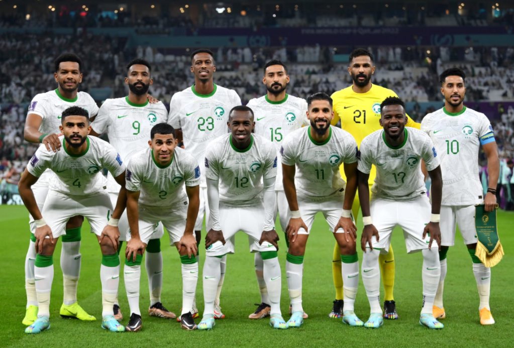 nabihsaaty's tweet photo. انتهى الكلام .. وانتفى الميول .. وتوارت الالوان .. وكلنا خلفك يا الاخضر …

بالتوفيق ل #المنتخب_السعودي 

قلوبنا معكم .. وفقكم الله 🇸🇦
#السعوديه_عمان https://t.co/JDtKEI6fDw