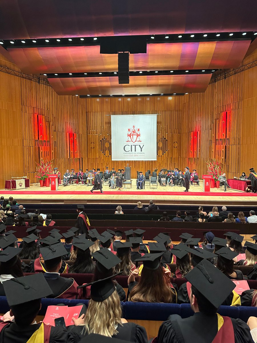 BayesBSchool's tweet photo. This time next week we will be at the Barbican centre for the Bayes winter graduation ceremonies. ๐ We can't wait to celebrate with you all ๐
#BayesGrad https://t.co/nVPeGtr2sI