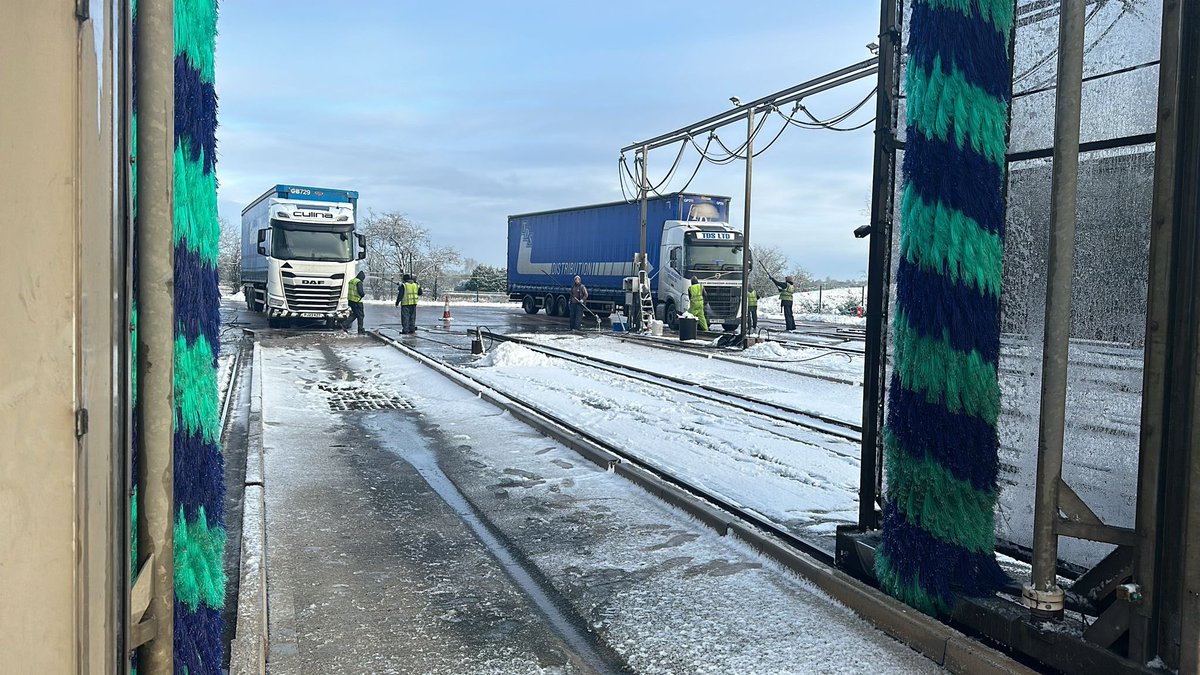 LymmTruckWash's tweet photo. 🩵UP AND RUNNING

🌤️We have beat the snow, the sun is yet to shine again, please drive safe, if we can help in anyway please call in and at least we can offer you help and a warm brew! ❄️

#drivesafe #lymmtruckwash #freebrew https://t.co/WAHSLL5pzH