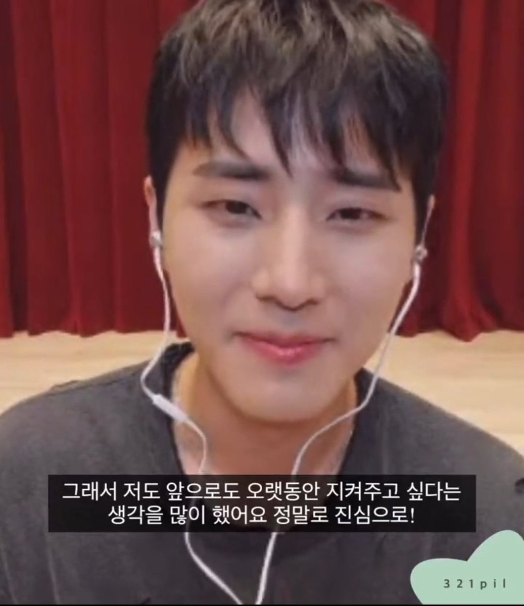fourevernal's tweet photo. He hasn't cried much in the last 4 years, but when he did it was for day6🥹
- when he missed day6 after he attended hoppipolla's concert
- when wonpil said "day6 will comeback"
- when a myday thanked him for protecting day6
- when sungjin thanked him for keeping day6 name alive https://t.co/vlVTs1YgoM
