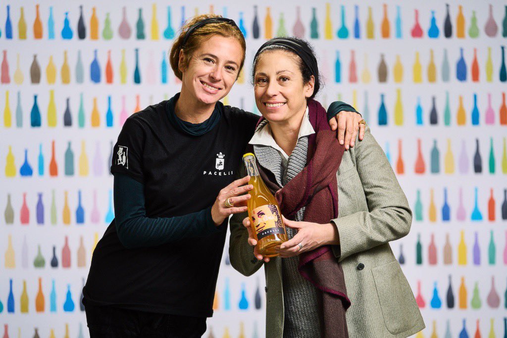 #siamofivi #vignaioliindioendenti #lesorellesommelier <a href="/VignaioliFIVI/">VignaioliFIVI</a> #bevipacelli #bevetepacelli