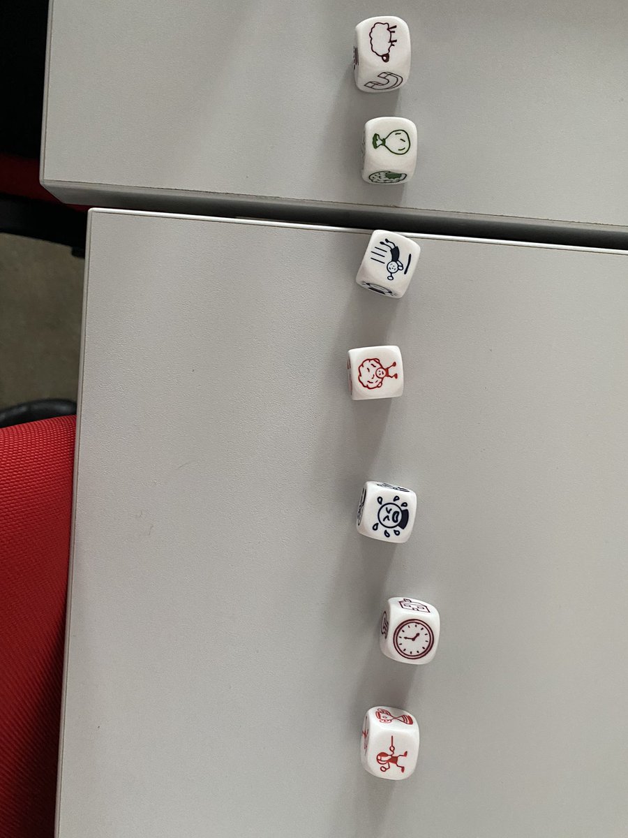 KaminskiTomas's tweet photo. Wczoraj przetestowałam #StoryCubes jako narzędzie ułatwiające powtórkę wiedzy. Wyszło super - studenci okazali się być w pełni zaangażowani, kipiący kreatywnością i niebanalnym pomysłami. Wychodzi na to, że jak śpią na zajęciach to jest jednak moja wina, a nie ich 🤷♂️ https://t.co/Tn1c0CU6of