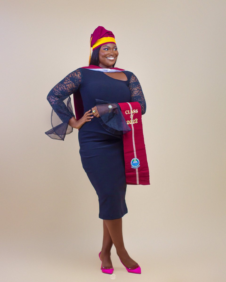 ojurereoluwaa's tweet photo. https://t.co/5bDpWkB3j0 Mass Communication, University of Lagos🎓🎓

I'm so proud!!! https://t.co/jfFjQ9GvWK