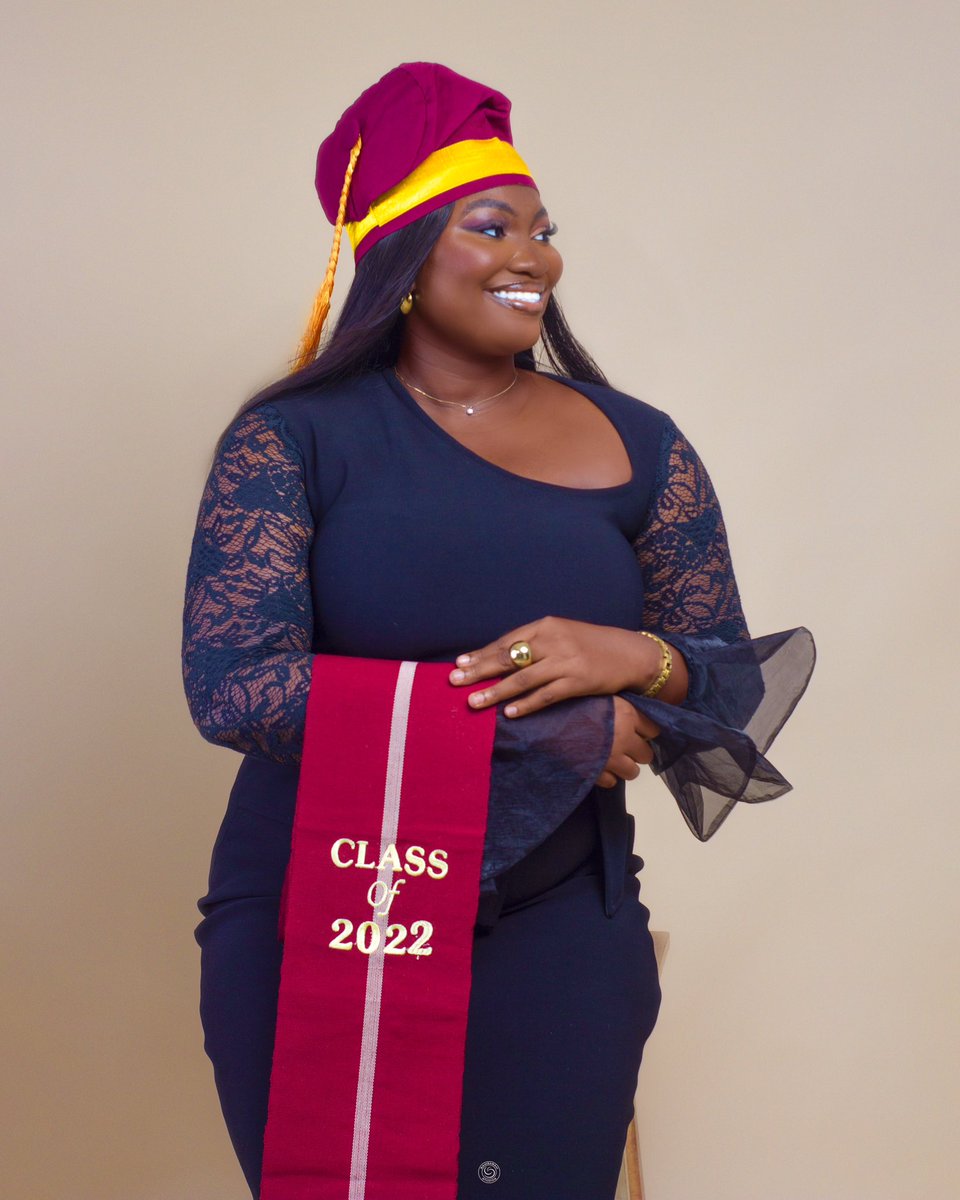 ojurereoluwaa's tweet photo. https://t.co/5bDpWkB3j0 Mass Communication, University of Lagos🎓🎓

I'm so proud!!! https://t.co/jfFjQ9GvWK