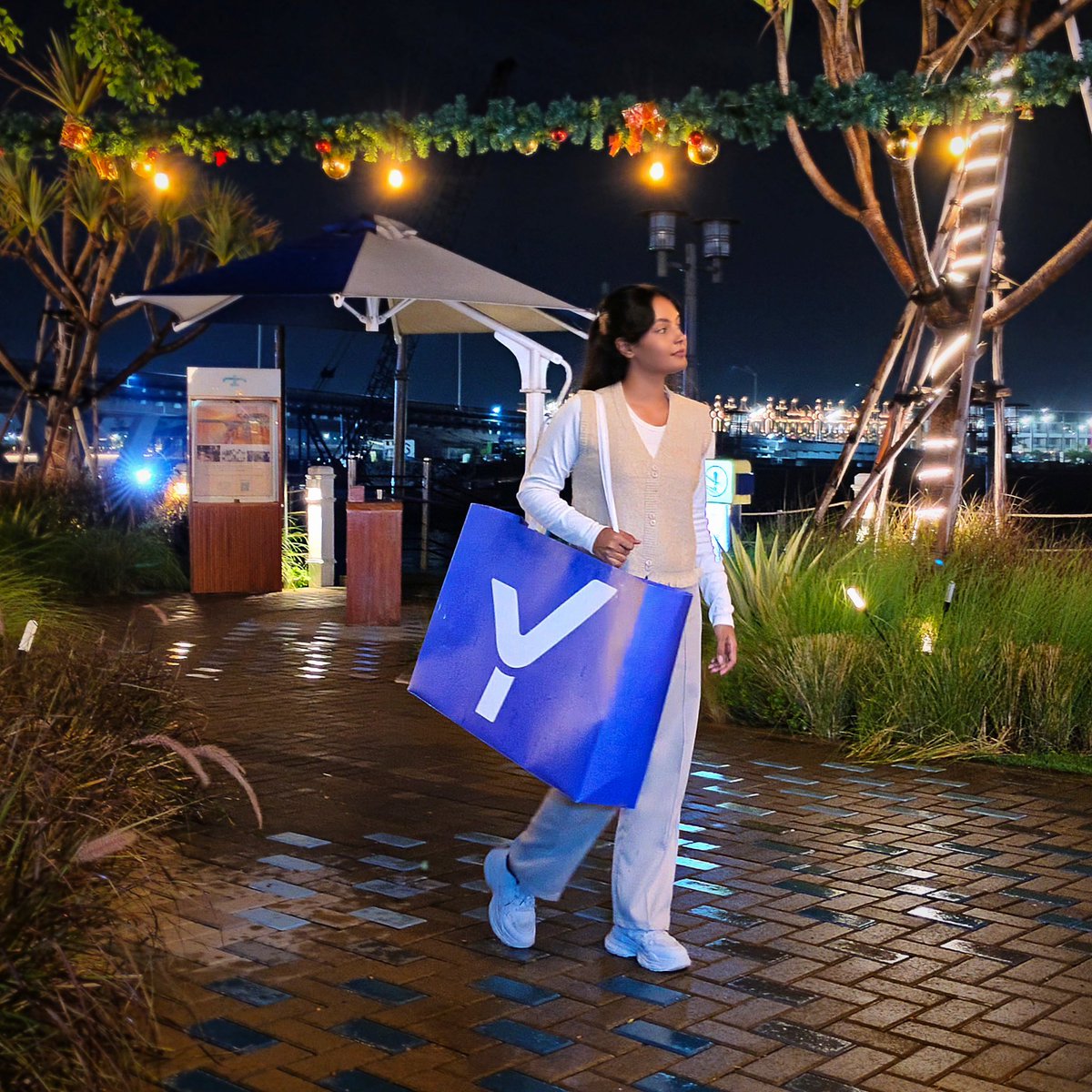 sosmed keras tweet media