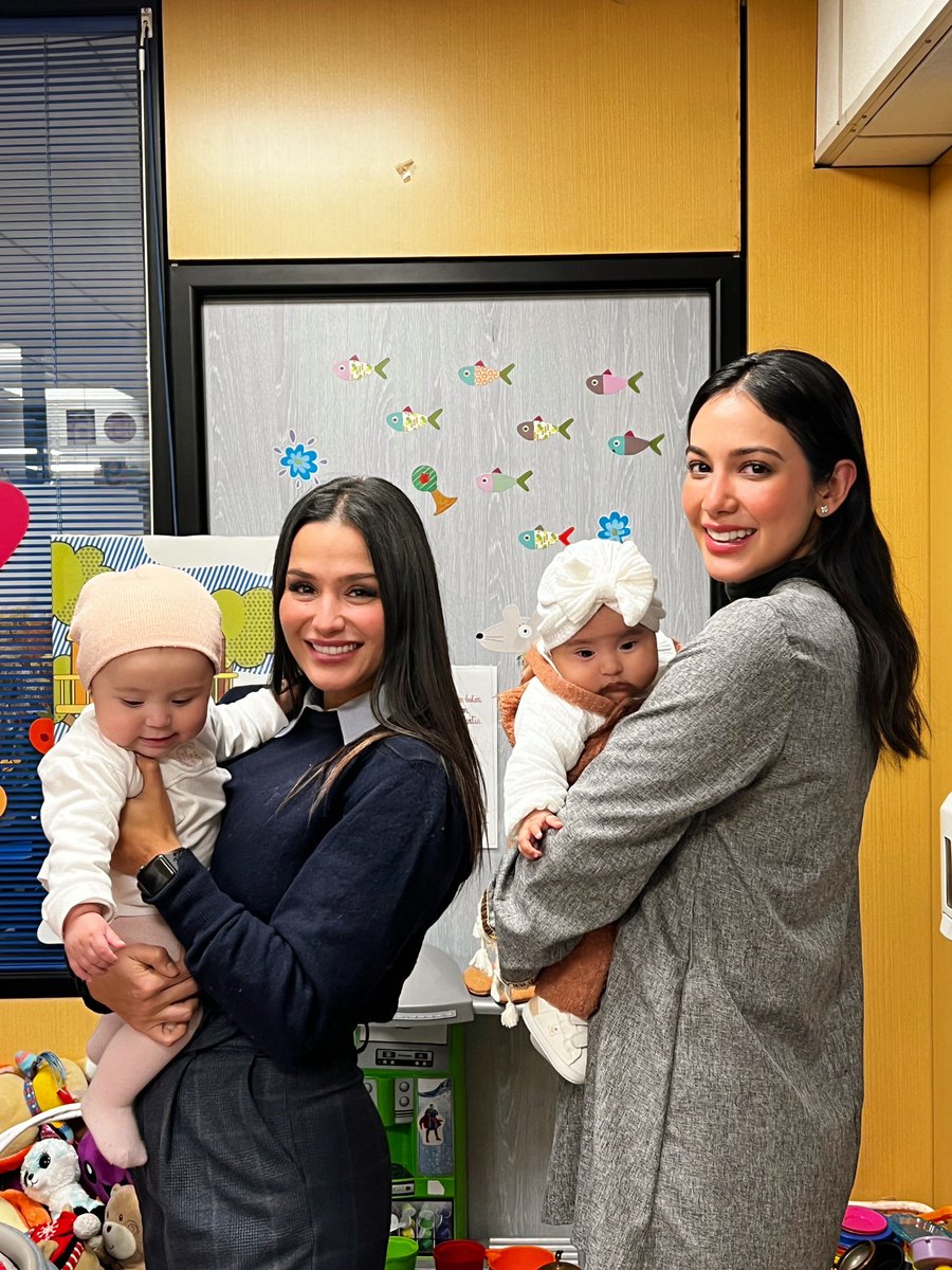 Nuestras voluntarias estrellas⭐️ @_mireiaborras y Carolina Brid nos acompañaron hoy, en la #GuarderíaMadrina Únete a nuestro grupo de voluntarios Madrina.