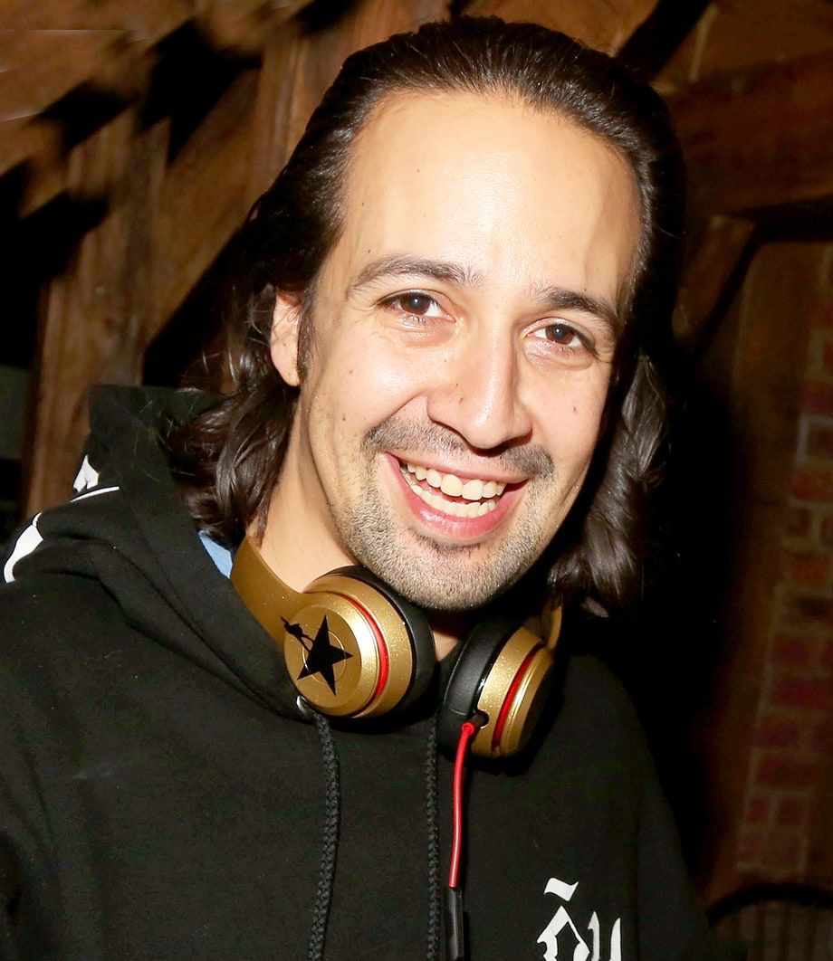 FansiteLmm's tweet photo. Happy birthday to lin x ❤️ 🎂🍾 @Lin_Manuel #birthday #January #lin #linmanuel #linmanuelmiranda https://t.co/E6EOsO6mRZ
