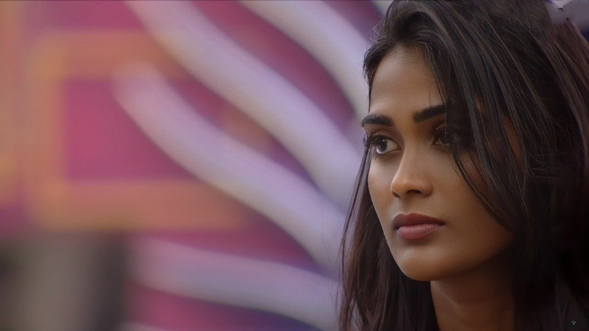 Hi nga!
Finally it's over. That was my quick thrilling zipline journey of bigg boss. Ungal anbum, aadharavum en manadhai negizha veikindradhu. Kindly let my actions speak about how grateful I am for such immense love and support. Overwhelming nga. Take care nga.

With tears,