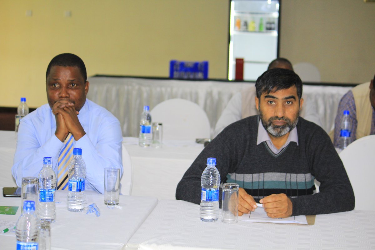 FAOMalawi's tweet photo. "The initiative will support building robust #AnimalHealthSystems and effective #OneHealth collaboration to combat zoonotic diseases & growing challenge of antimicrobial resistance", Mohammad Naeem of @FAOMalawi speaking during the launch of the project.
#ECTAD #USAIDGH https://t.co/i7DbIlhlFp