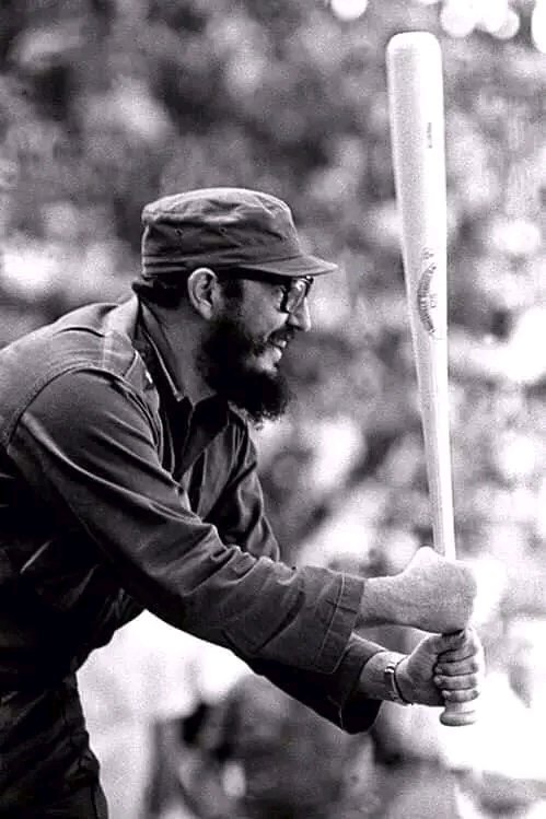 Buenos días Twitteros activos, feliz martes, un abrazo y arrancamos ⭐🇨🇺