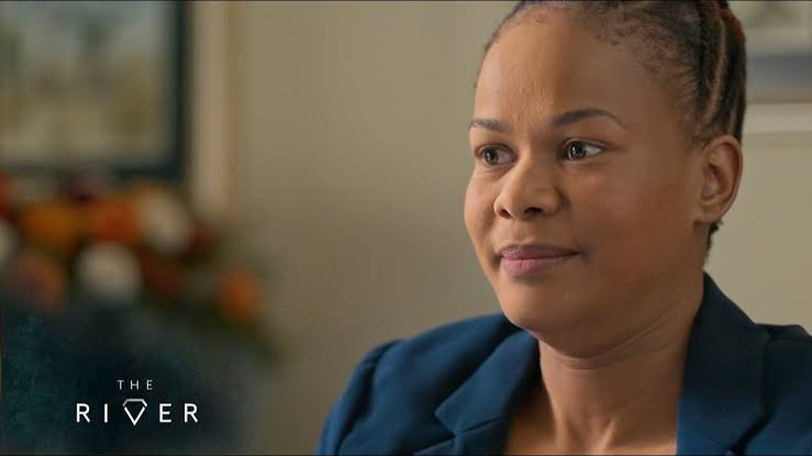 Jabu_Macdonald's tweet photo. #SpoilerAlert 🤭

Based on the teasers, one of the Mokoena family members might die and may be killed by Lindiwe Dlamini-Zwane 🤭🔥🔥🔥🔥🔥🔥🔥🔥
 
Literally 14 episodes left of the final season and it’s about to be more interesting towards the final episode.

#TheRiver1Magic https://t.co/QptEzuLURf