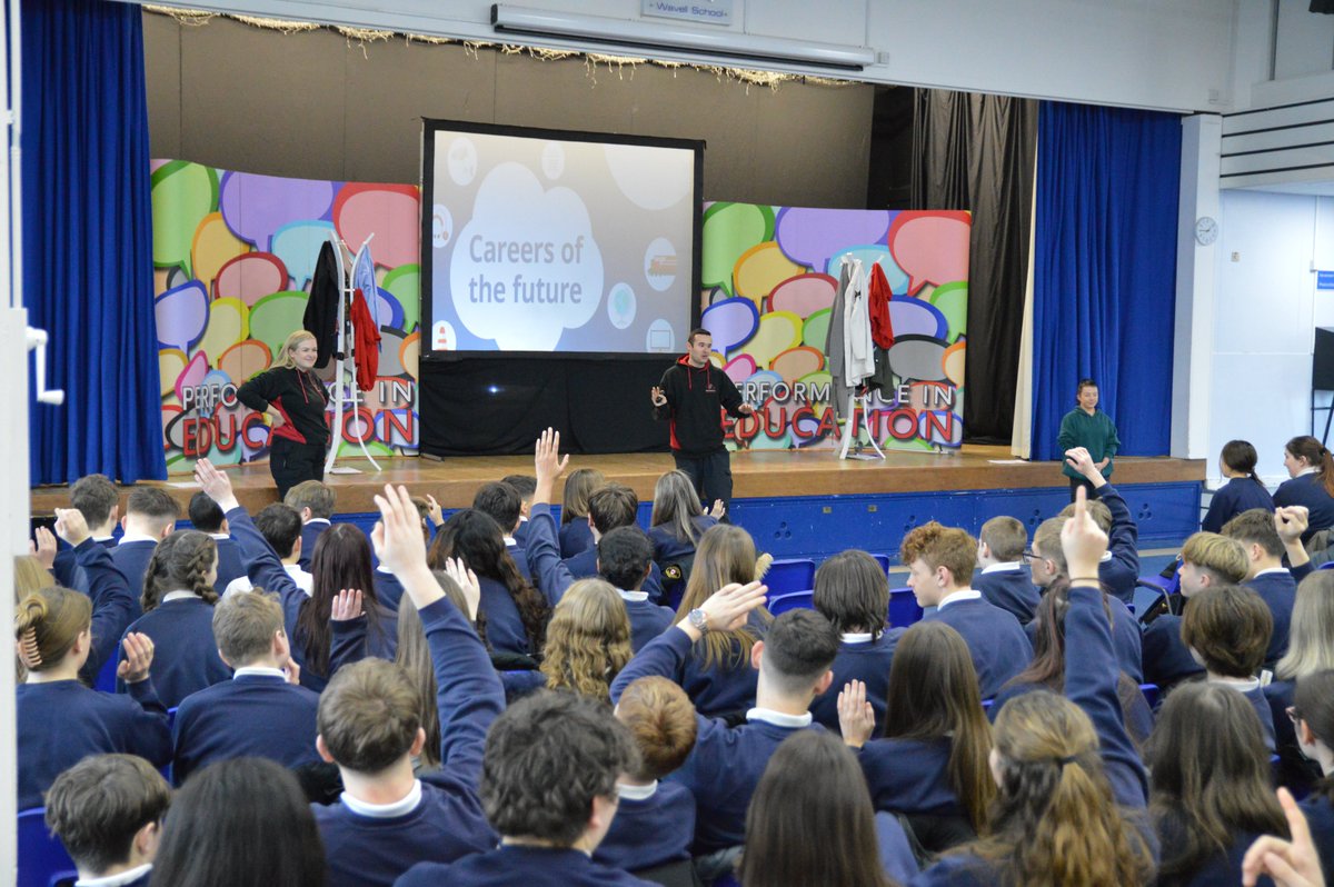 Year 10 were treated to an engaging ‘Working Wonders’ theatre presentation and workshop this morning exploring careers resilience and the importance of all subjects and skills taught at school in the world of employment. Thank you to <a href="/HEONpartnership/">HEON</a> and  <a href="/theatrePiE/">PiE</a>