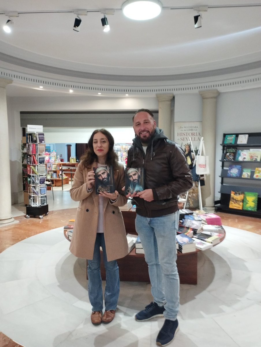 📚Esta mañana hemos estado con Antonio Blanco, autor del libro "El último suspiro: la leyenda del Cachorro". Muchas gracias a ti y a tu mujer por vuestra visita, sois un amor.