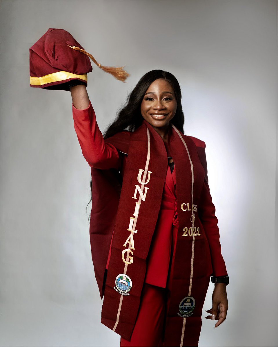 youknowdera's tweet photo. First class honors 🎓
4.73/5.00 CGPA
Best Graduating Student in Advertising 

All Glory to the Almighty who upheld me ❤️

#unilagconvocation https://t.co/2hQcvQbe8I