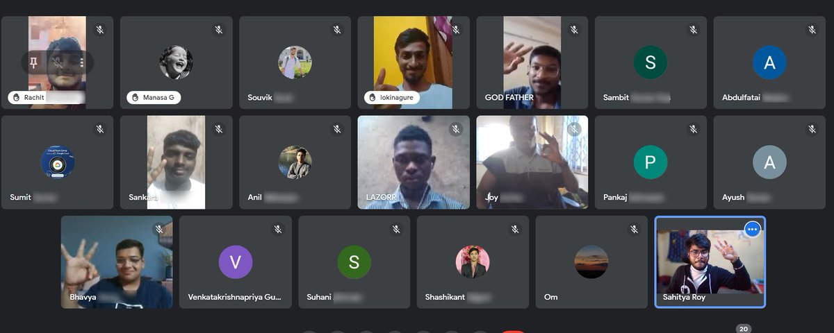 riseinweb3's tweet photo. The #WeeklySabha was on fire last week! 🔥
We discussed how to kickstart a career in web3, wrote a smart contract, deployed it on the Testnet, and collaborated on building a calculator program together.
Join us for the next session:
➡️ https://t.co/MLxKpYtSYw https://t.co/aNDo86L07j