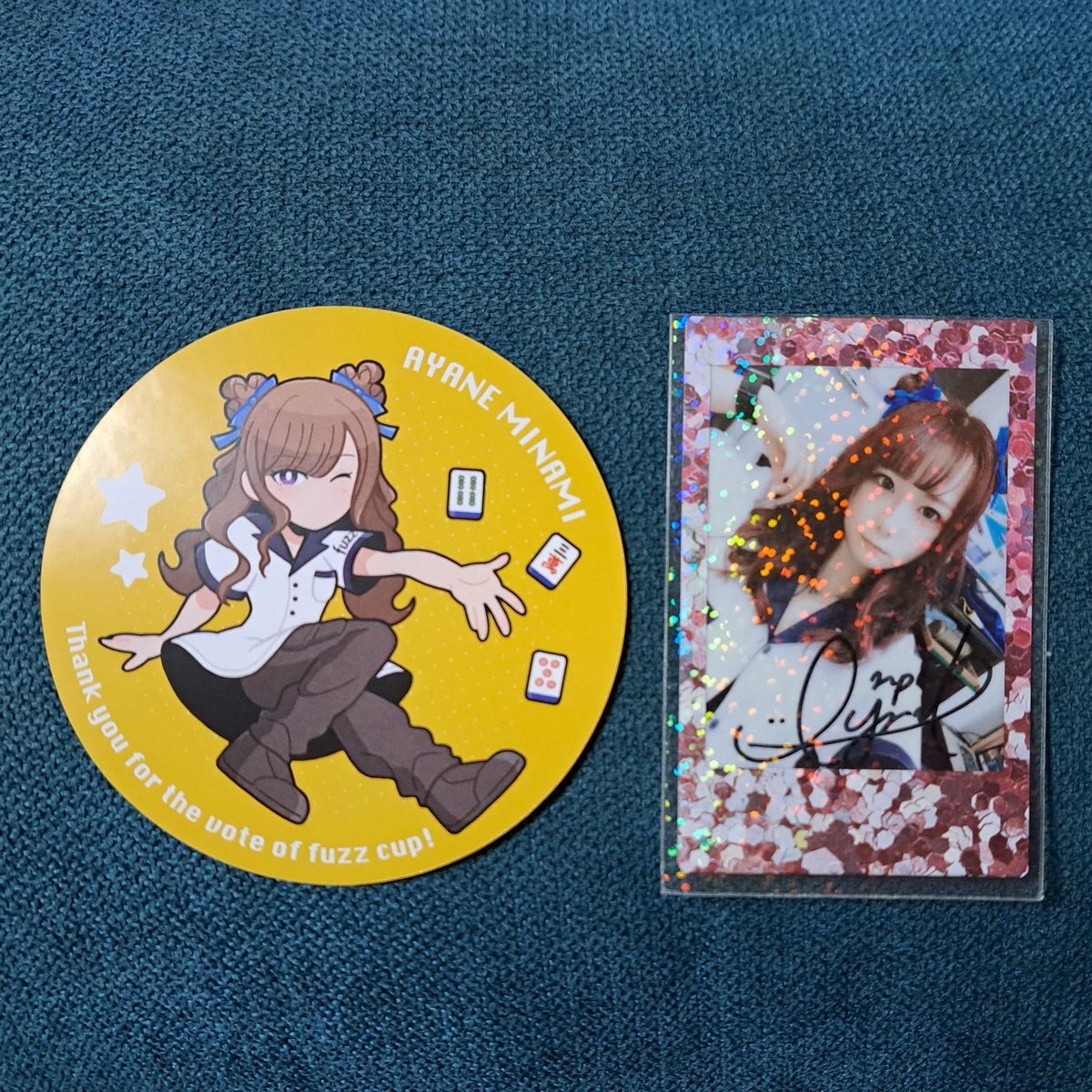shinemon0704's tweet photo. 皆実絢音プロ @npm_minami からチェキとステッカー届きました😍
Unlucky Morpheus (あんきも)の非公式Mリーグ曲・「"M" Anthem」にも出て来る方です🤘
#皆実絢音
#自撮り雀王
#UnluckyMorpheus
#あんきも
#MAnthem
https://t.co/3NA89V6mVN https://t.co/91Co0X9V39