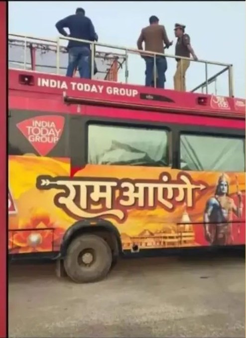 thekorahabraham's tweet photo. 1992 and 2024.  The story of Indian media. https://t.co/gSEtfwzmDP