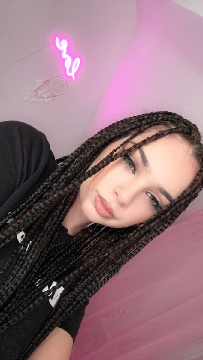 LinaPeachx's tweet photo. Twitter fam, here's a special treat just for you! 🎁 Click the link, join the fun, and let me know you're from Twitter in the chat. You'll get a bundle of free pics to brighten your day! 📸💖

https://t.co/SpyY4Sex1H https://t.co/IevqmG9i5g