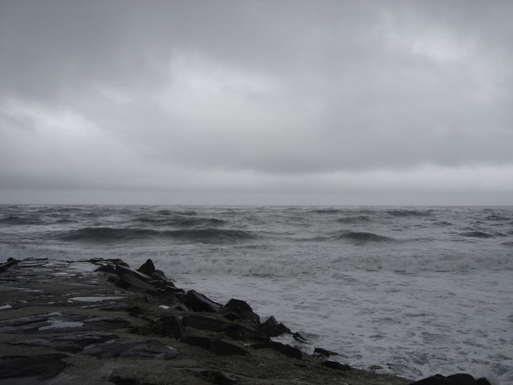 mycelticmoon's tweet photo. Gloomy beach. https://t.co/ccjpxyrMbz